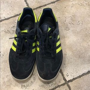 Adidas sambas size 9!